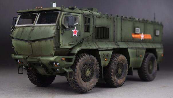takom 2082 1/35 俄罗斯.陆军 "台风"k轮式装甲运兵车