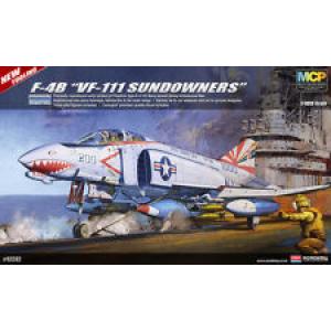 ACADEMY 12232 1/48 美國海軍 F-4B'鬼怪/幽靈II'戰鬥轟炸機/VF-111中隊