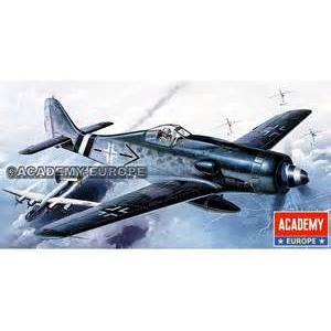 ACADEMY 1660 1/72 WW I I德國空軍 福克.沃夫FW-190.D9戰鬥機