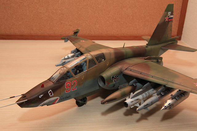 TRUMPETER 02277 1/32 蘇聯.空軍 SU-25UB'蛙足'雙座戰鬥教練機