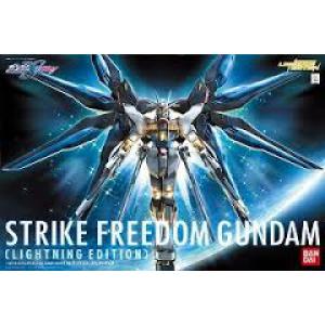 BANDAI 138609 1/60 ZGMF-X20A攻擊自由鋼彈/ 附發光配件 STRIKE FREEDOM