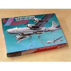 FUJIMI 14401 1/144 WW II美國.空軍 B-29'超級空中堡壘'轟炸機/DAUTLESS DOTTY式樣