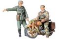 TAMIYA 35241 1/35 WW II 德國.陸軍 憲兵&摩托車傳令兵人物