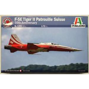 ITALERI 1395 1/72 美國.諾斯羅普飛機公司 F-5E'老虎II'戰鬥機/瑞士.巡邏兵表演隊50周年紀念式樣