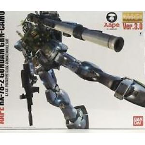 BANDAI 224022 1/100  魂商店限定版--AAPE版--RX-78-2近戰型鋼彈.綠色迷彩 CLOSECOMBAT MOBILE SUIT