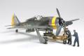 TAMIYA 61104 1/48 WW II德國.空軍 福克.沃夫 FW-190 F.8/9戰鬥機帶炸彈與地勤人物